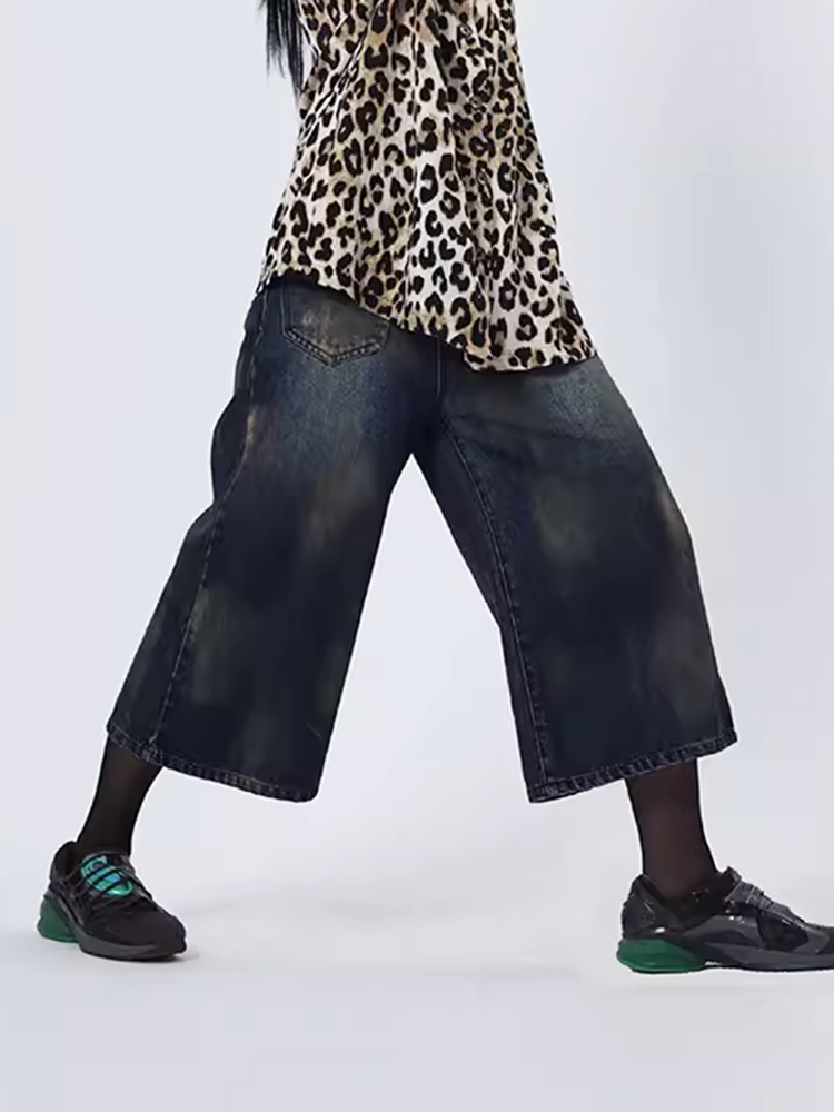 フロントアンドバッククロップドデニムパンツ