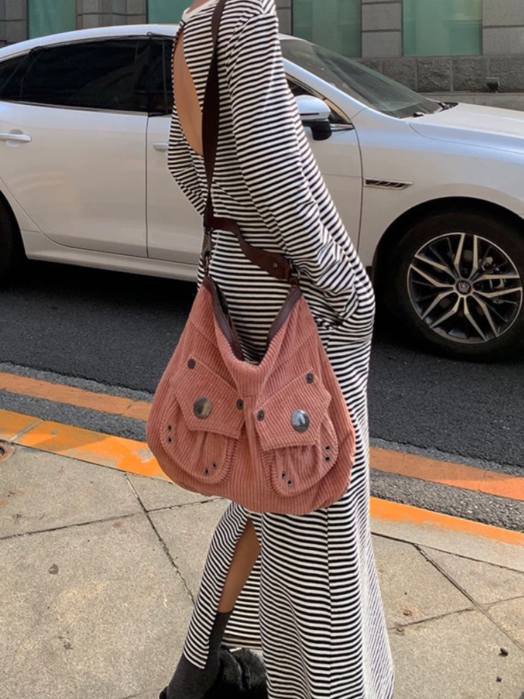 バックオープンストライプワンピース