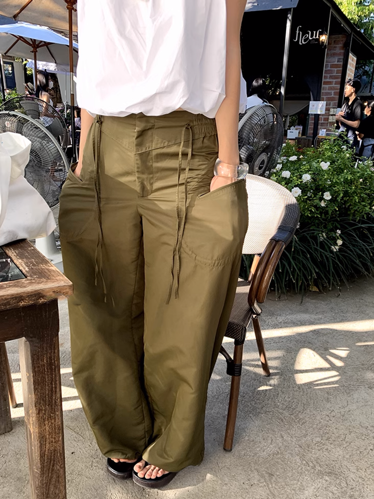 アーミーグリーンワイドレッグパンツ